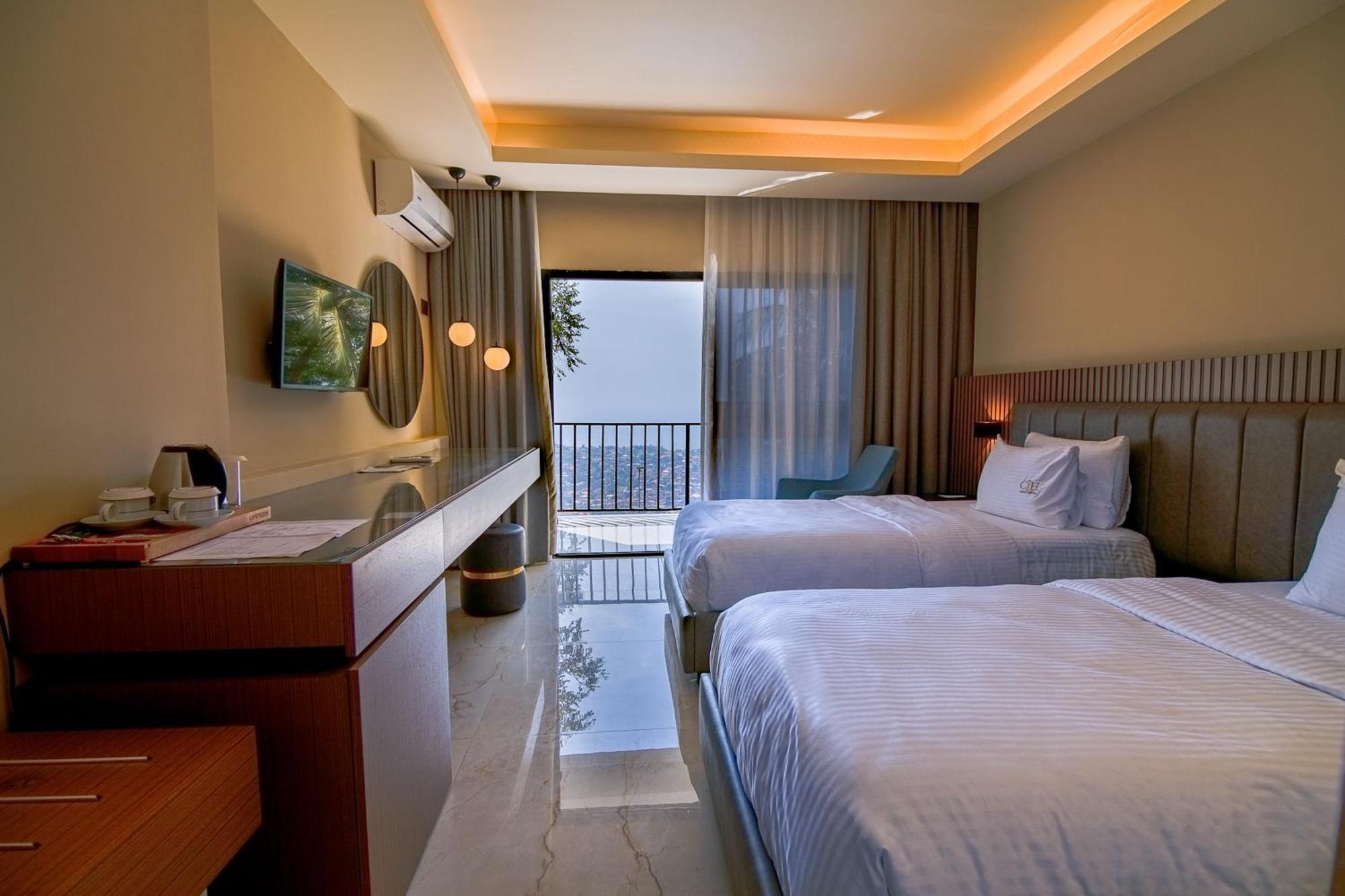 The Country Lodge Hotel Freetown Dış mekan fotoğraf