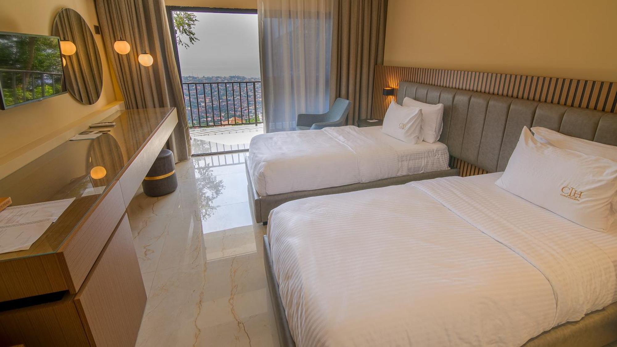 The Country Lodge Hotel Freetown Dış mekan fotoğraf
