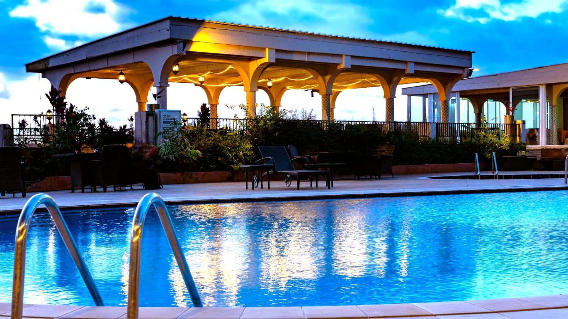 The Country Lodge Hotel Freetown Dış mekan fotoğraf