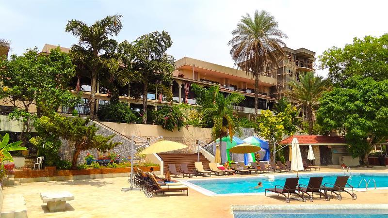 The Country Lodge Hotel Freetown Dış mekan fotoğraf