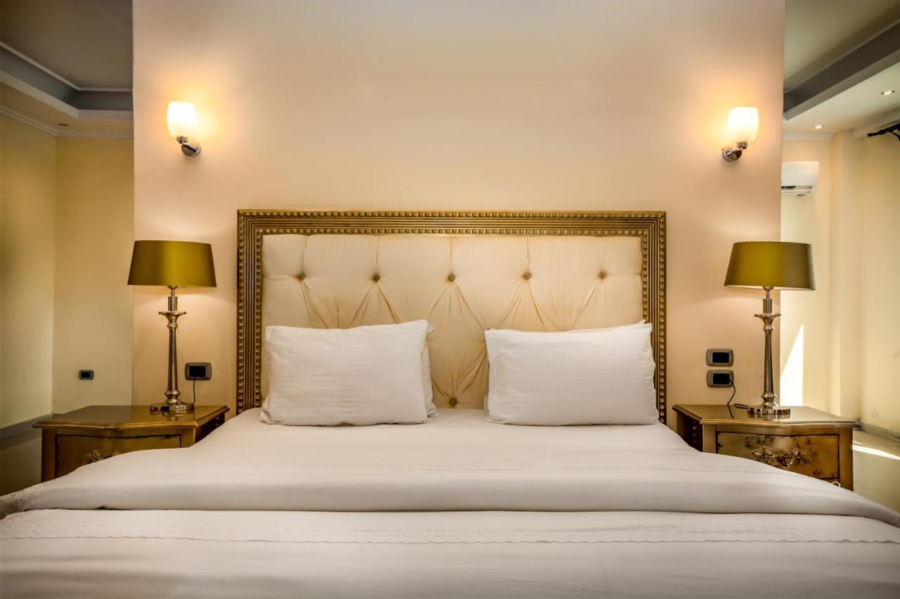 The Country Lodge Hotel Freetown Dış mekan fotoğraf